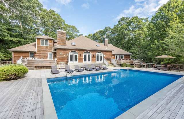 16 Woodedge Cir photos photos