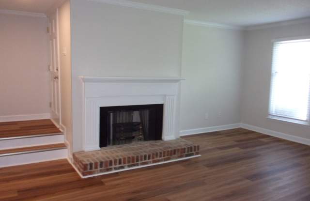 Beautiful 3 Bedroom 2 Bath Ground Level Condo in Tall Oak Villas photos photos