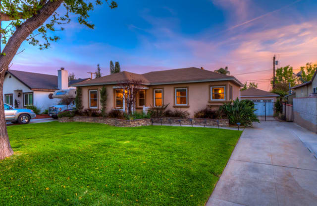 10708 Floral Dr - 10708 Floral Drive, Whittier, CA 90606