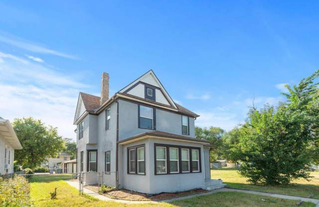 2715 North Penn Avenue photos photos