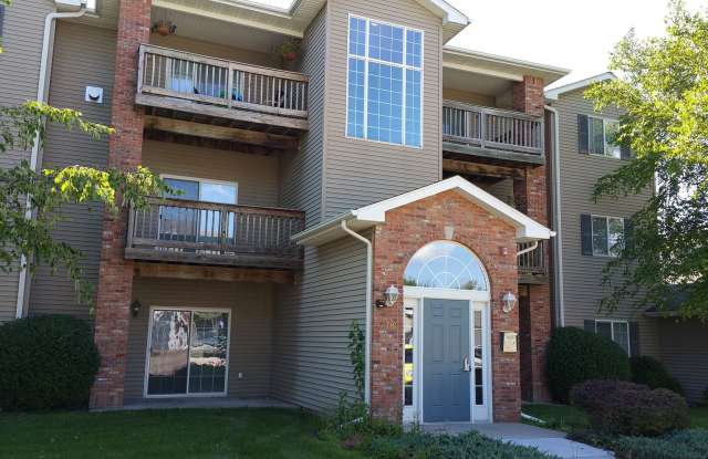 2 bedroom, 1 bath condo on Iowa City's southeast side photos photos