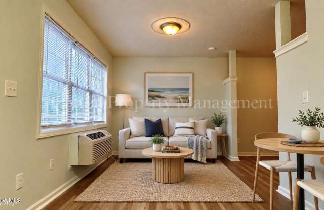 4516 Greentree Road Gallery 3