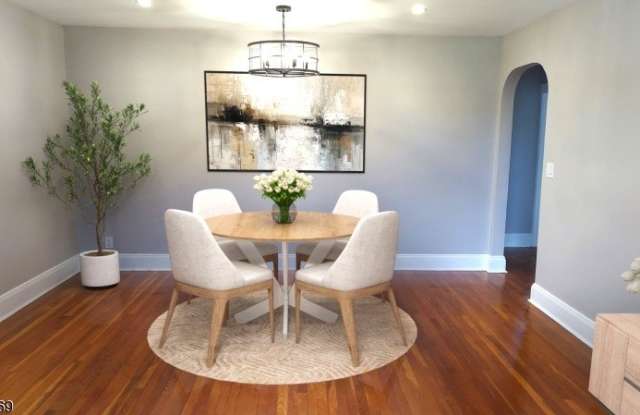 575 Belleville Ave photos photos
