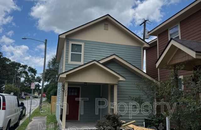 1200 E 37th St photos photos