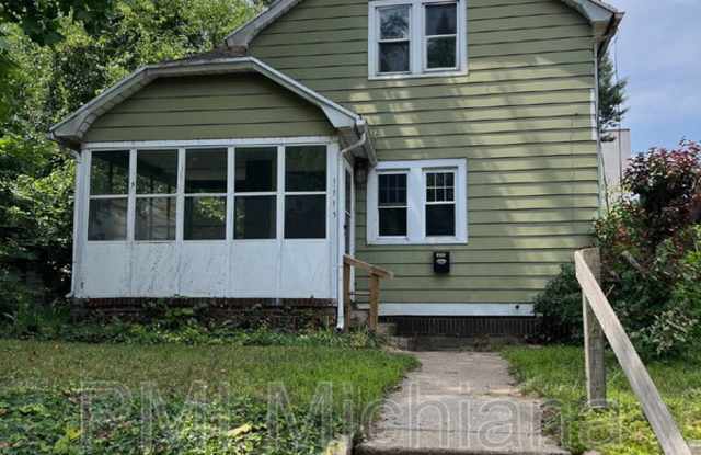1113 21st St photos photos