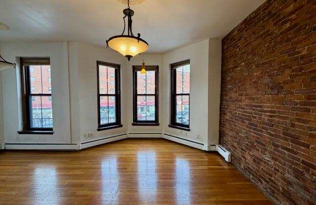 10 Columbus Sq. photos photos