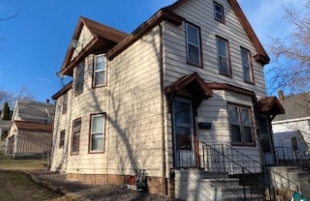 3139 Restormel St - 3139 Restormel Street, Duluth, MN 55806