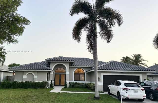 10208 SW 12th St photos photos