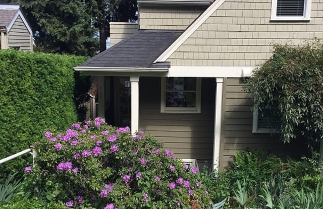 615 37th Ave - 615 37th Avenue, Seattle, WA 98122
