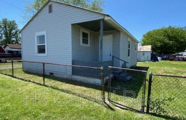 2040 5th St photos photos