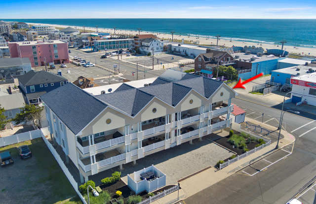 18 Sheridan Ave photos photos