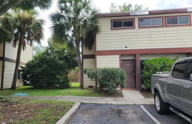 1818 WARRINGWOOD Drive photos photos