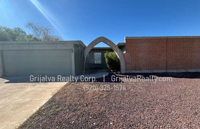 Large Eastside 4 Bedroom, 2 Bath House for Rent (Tanque Verde/Pantano) - 1931 North Camino Pío Décimo, Tucson, AZ 85715