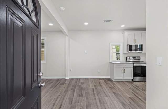 94 Crumley Street SE Gallery 2