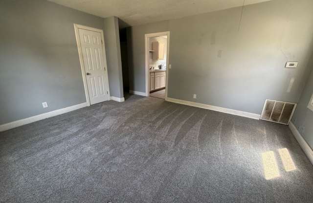 SECTION 8 APPROVED 2 Bed 1 Bath Home photos photos
