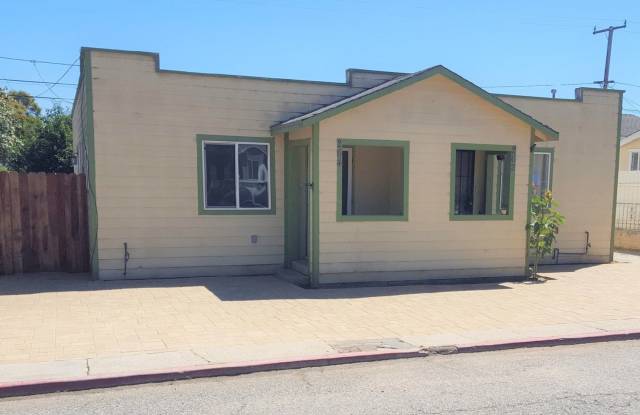 264 FRANKLIN LANE - 264 Franklin Lane, Ventura, CA 93001