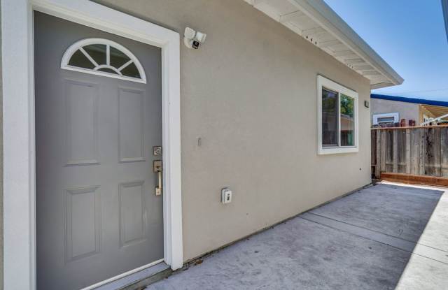 Excellent 2 bed 1 Bath ADU photos photos