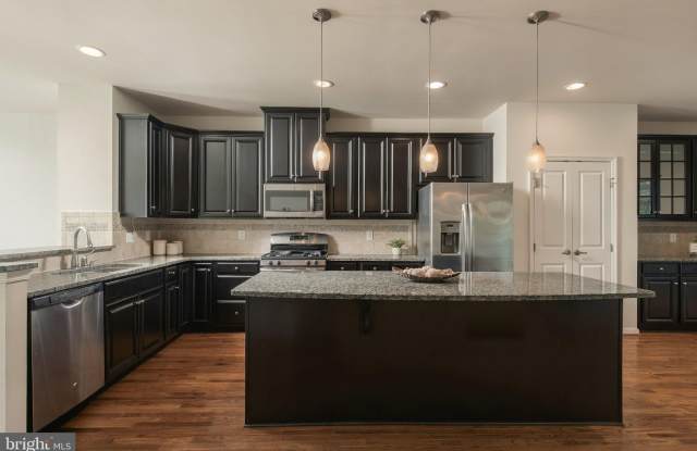 7739 MILTON Circle Gallery 3
