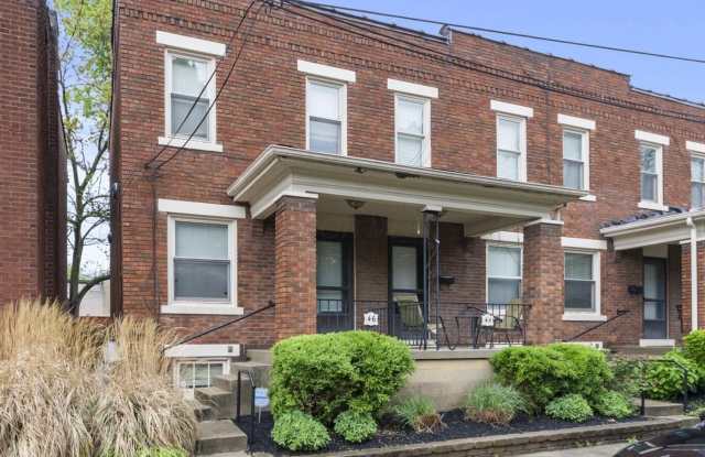 46 W Kossuth Street photos photos