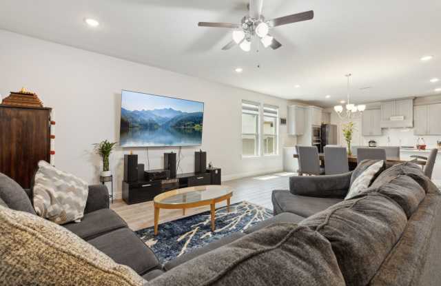 3640 Lillian Court Gallery 2
