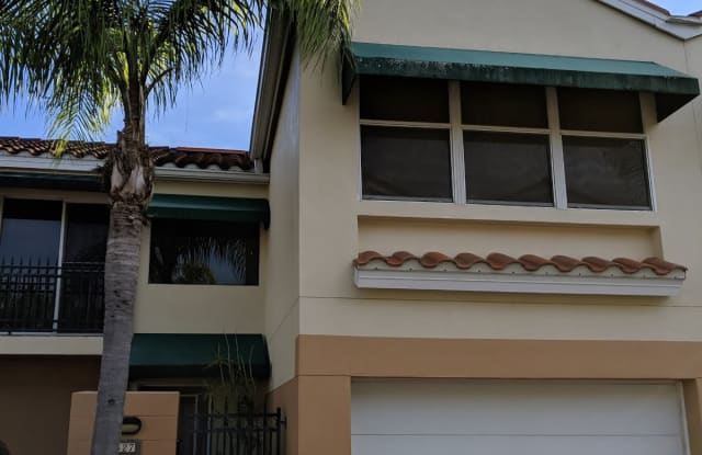 827 Padua Ln - 827 Padua Ln, Clearwater, FL 33756