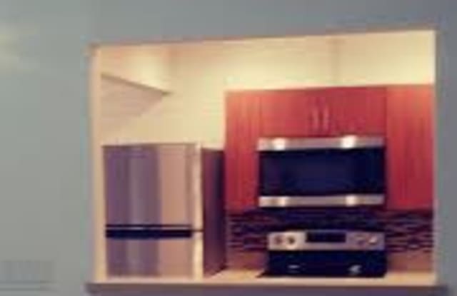 1015 South Stanley Place Gallery 2