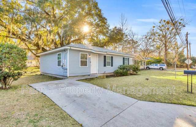 1925 Cowan Ave photos photos