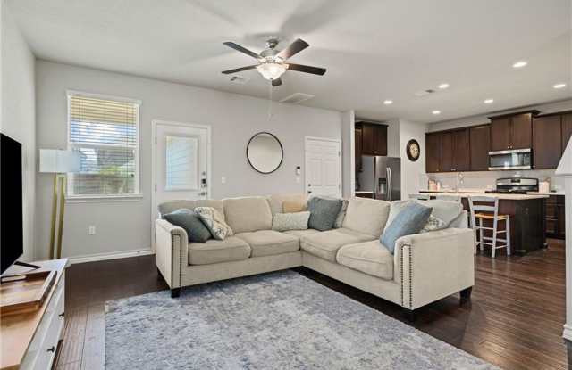 Newly Constructed, 4 BR / 3 BA Home - 2 Car Garage - Pool - Close to Mueller photos photos