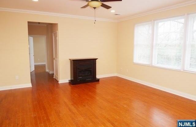 22 Hemlock Lane Gallery 3