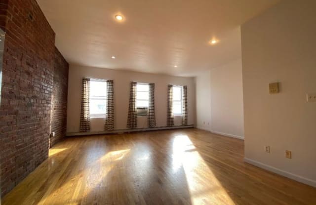 578 BROADWAY - 578 Broadway, Brooklyn, NY 11206