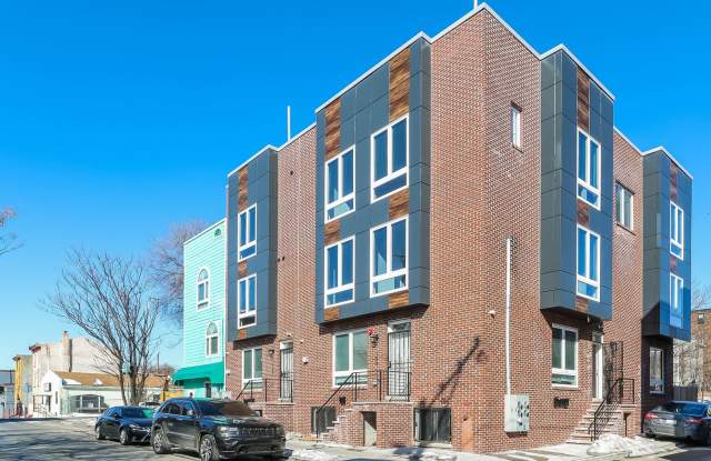 100 Cumberland Holdings LLC photos photos