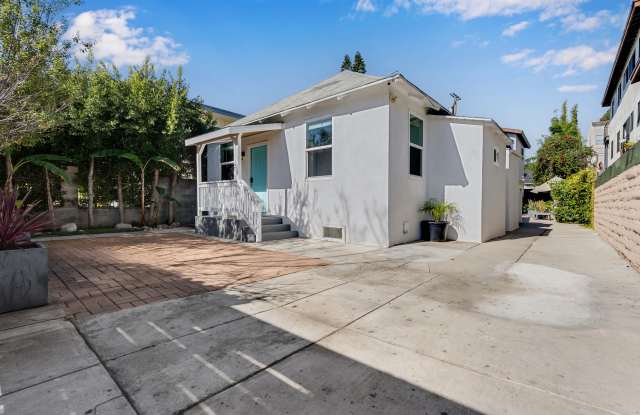 631 Indiana Avenue - FRNT photos photos