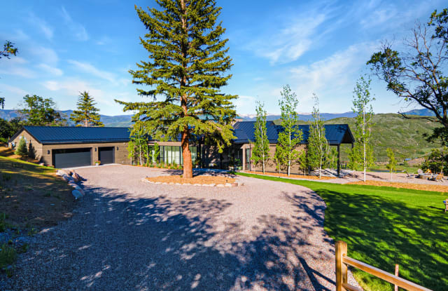 686 Oak Ridge Road - 686 Oak Ridge Road, Snowmass Village, CO 81615