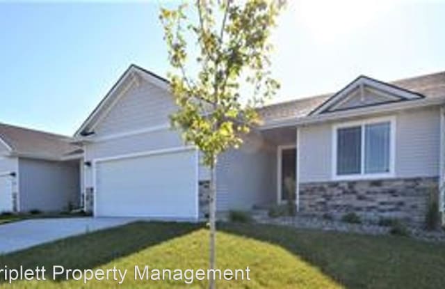 5409 NE Briarwood - 5409 Northeast Briarwood Drive, Ankeny, IA 50021
