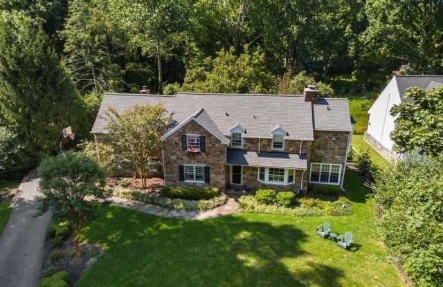 507 MEADOWBROOK CIRCLE Gallery 3