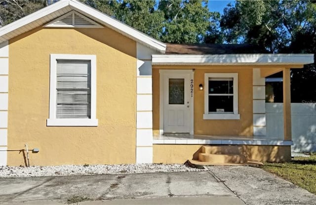 2921 W WALNUT STREET - 2921 West Walnut Street, Tampa, FL 33607