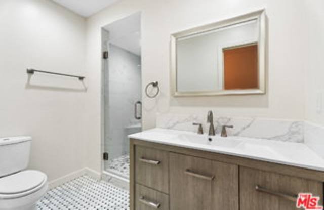 1753 Midvale Avenue Gallery 4
