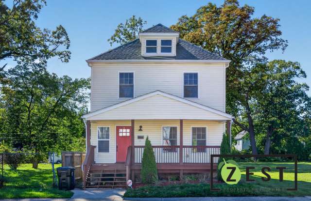 OPEN HOUSE- Saturday, October 17th 11am-1130am! Amazing 3 Bed 2.5Bath Colonial Gallery 1