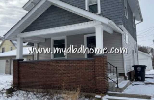 905 Tecumseh St - 905 Tecumseh Street, Fort Wayne, IN 46805