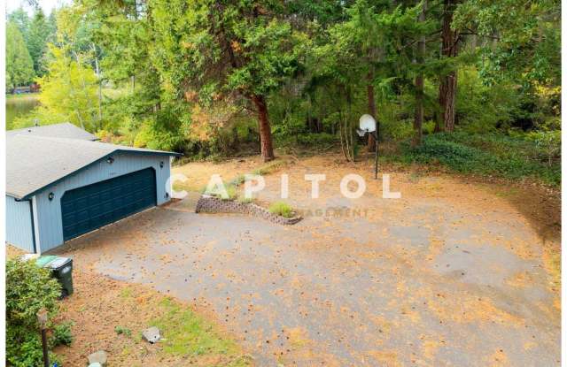 7910 Warbler Court Southeast Gallery 4