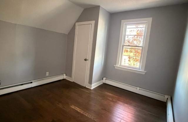 534 Howard Avenue - 3 Gallery 4