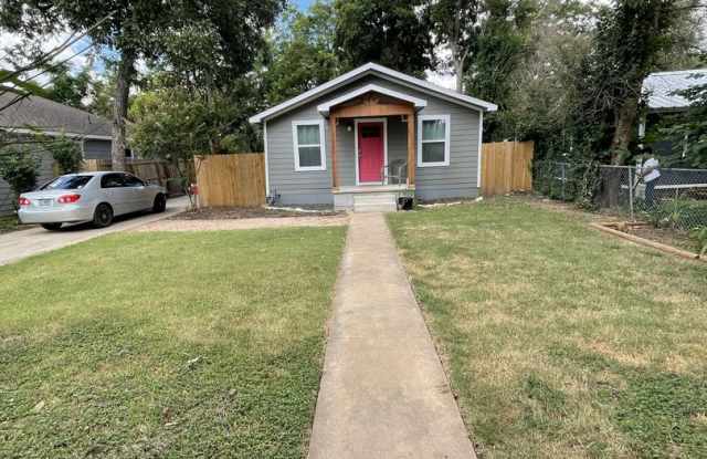 Charming South Georgetown Gem with Timeless Appeal photos photos