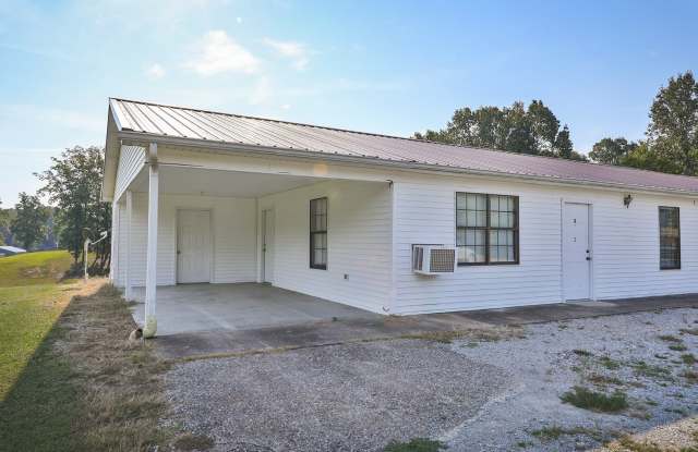 2 BD 1 BA DUPLEX! Gallery 1