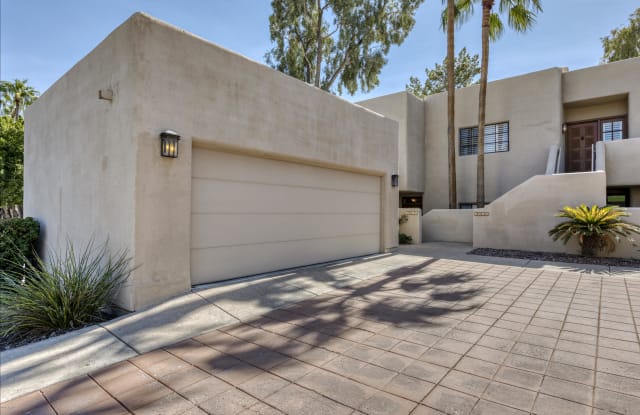 2929 E ROSE Lane - 2929 East Rose Lane, Phoenix, AZ 85016