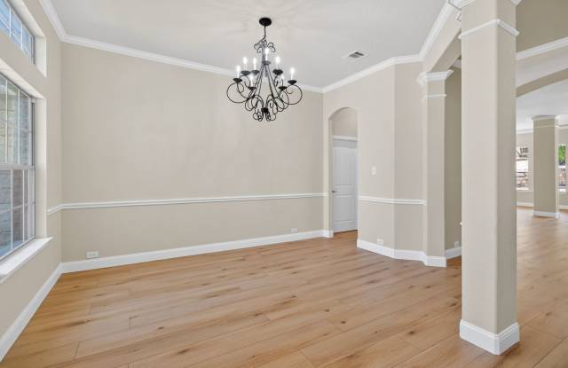 4 Bed / 3 Bath Gorgeous Home in Rogers Ranch for Rent! Available now! Gallery 4