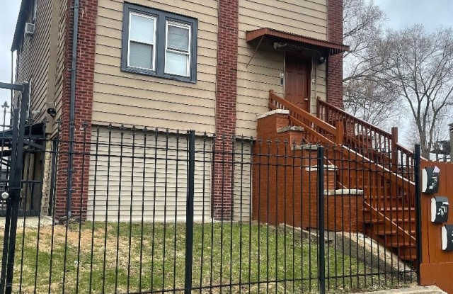 5918 S Calumet Avenue photos photos