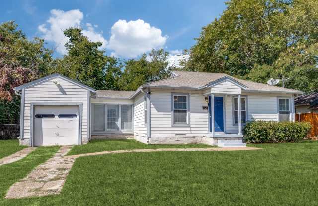 Charming cottage in Hollywood Heights - 6523 Santa Fe Avenue, Dallas, TX 75223