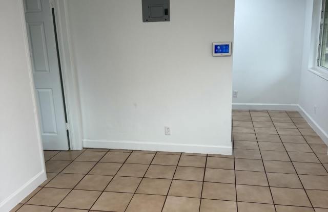 160 NW 43RD Court Gallery 2