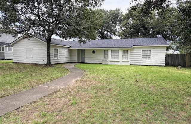 Cozy 3 bedroom, 2 bathroom home in Lake Charles photos photos Cozy 3 bedroom, 2 bathroom home in Lake Charles photos photos