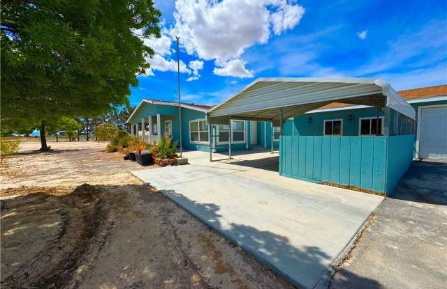 561 Janet Lane photos photos